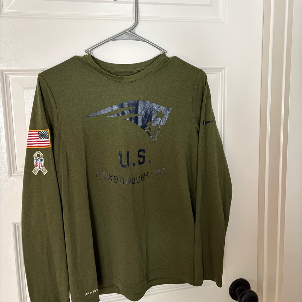 Nike Dri-Fit Patriots Long Sleeve Shirt